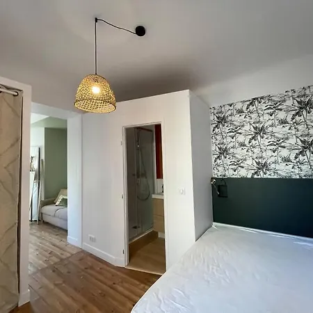 2 Min Halles, 3 Min Plages, Plein Centre. Apartment
